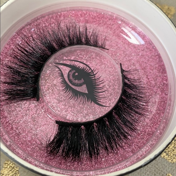 MyT lashes “COCO” - Picture 3 of 3